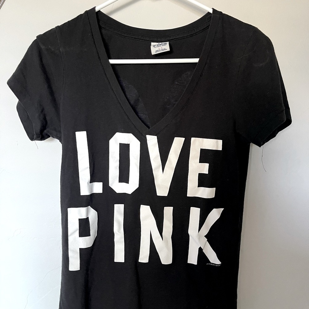Pink tee